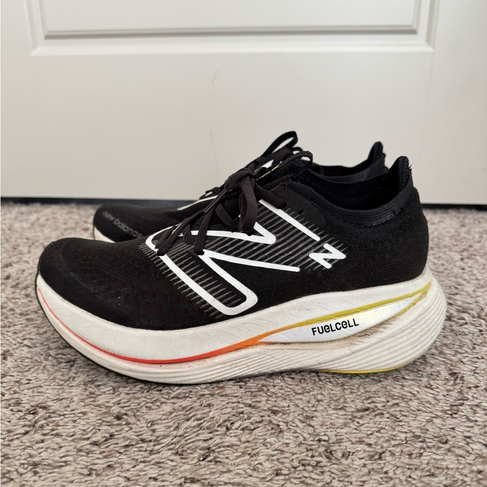 New Balance Black FuelCell SuperComp Trainer V1 with Carbon Fiber Energy Arc